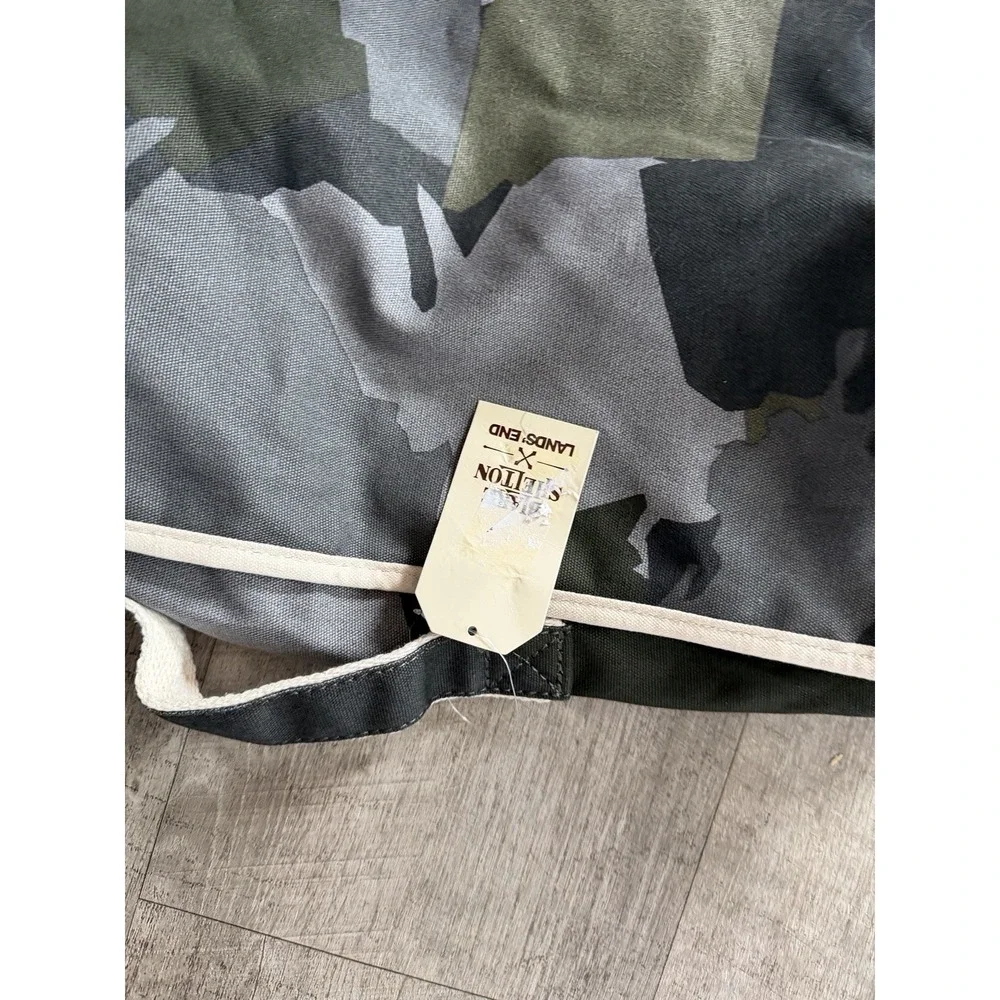 LANDS END x Blake Shelton DOG BED COVER Vintage Green Heartland Camo Small